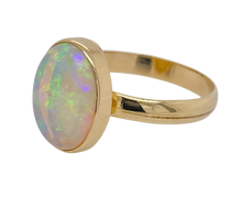 Load image into Gallery viewer, 9Ct Yellow Gold Opal Ring. GA-325
