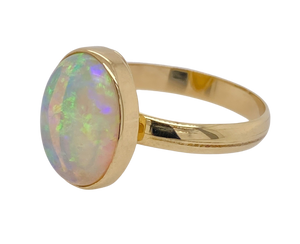 9Ct Yellow Gold Opal Ring. GA-325