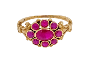 9Ct Yellow Gold Ruby Ring. CH28