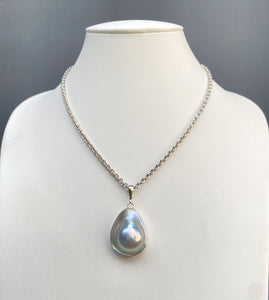 Sterling Silver Blister Pearl Pendant. GA-330