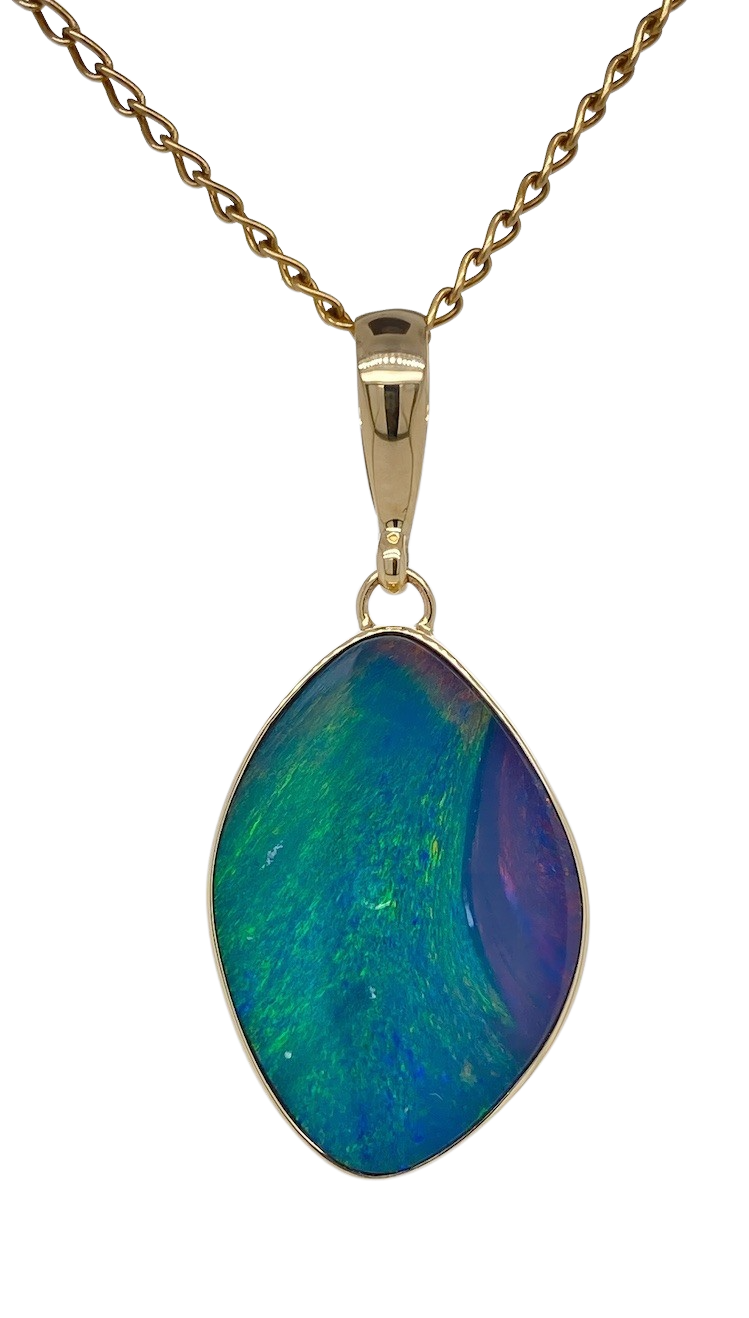 9Ct Yellow Gold Opal Pendant. GA-331.