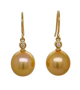 18ct Yellow Gold South Sea Pearl and Diamond Earrings. EP1