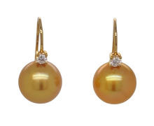 Load image into Gallery viewer, 18ct Yellow Gold South Sea Pearl and Diamond Earrings. EP2
