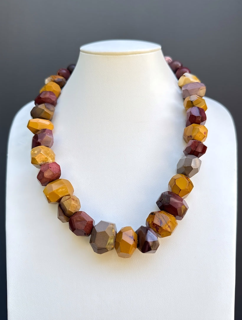 Sterling Silver Mookaite Necklace. JM1