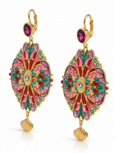Load image into Gallery viewer, Au bout des Rêves Shimmering Gold Earrings. 18352D

