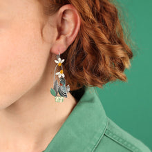 Load image into Gallery viewer, Taratata Le Facteur Earrings. 01703-10M
