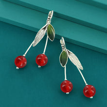 Load image into Gallery viewer, Taratata Cerise Earrings. 02704-103

