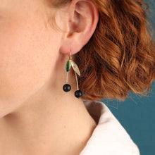 Load image into Gallery viewer, Taratata Cerise Earrings. 02704-202
