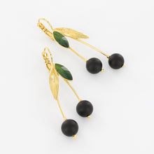 Load image into Gallery viewer, Taratata Cerise Earrings. 02704-202
