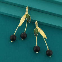 Load image into Gallery viewer, Taratata Cerise Earrings. 02704-202
