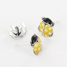 Load image into Gallery viewer, Taratata Cox Stud Earrings. 04913-10Y
