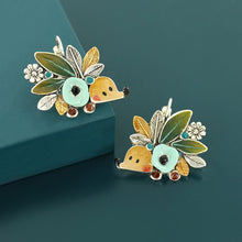 Load image into Gallery viewer, Taratata Mini Brooch. 07730-104

