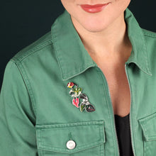 Load image into Gallery viewer, Taratata Fabuleuse Brooch. 01201-10M
