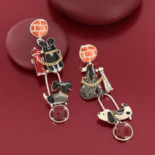 Load image into Gallery viewer, Taratata Pas Boguer Stud Earrings. 06962-10M
