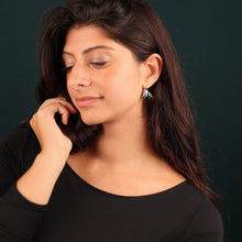 Load image into Gallery viewer, Taratata Belle Etoile Earrings. 08764-102
