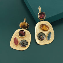 Load image into Gallery viewer, Taratata Art Nouveau Earrings. 10784-20M
