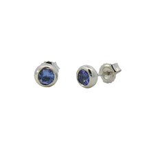Load image into Gallery viewer, Sterling Silver Tanzanite Stud Earrings. YS21
