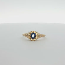 Load and play video in Gallery viewer, 9ct Yellow Gold Ceylon Sapphire and Diamond Signet Ring. MM2827
