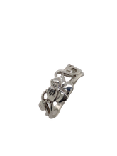 Load image into Gallery viewer, Sterling Silver Flower Bud Ring J35
