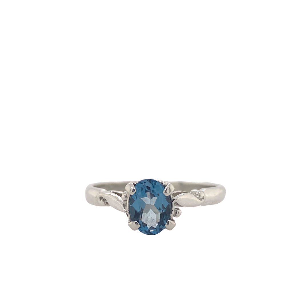 Sterling Silver Gemstone Ring. J354