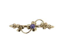 Load image into Gallery viewer, 9ct Gold Pearl Elizabethan Brooch J152
