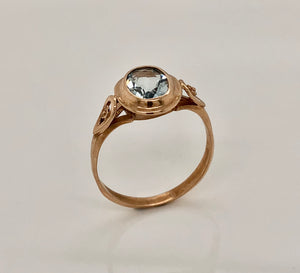 9ct Gold Gemstone Swete Ring J1
