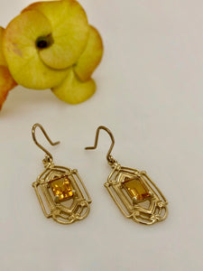 9ct Gold and Gemstone Metro Earrings J193