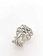 Load image into Gallery viewer, Sterling Silver Tapestry Ring J389
