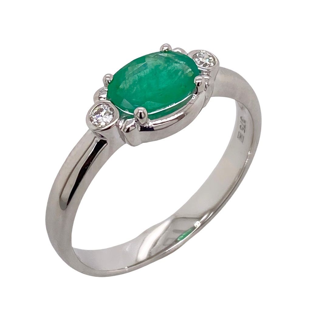 9ct White Gold Emerald and Diamond Ring M606