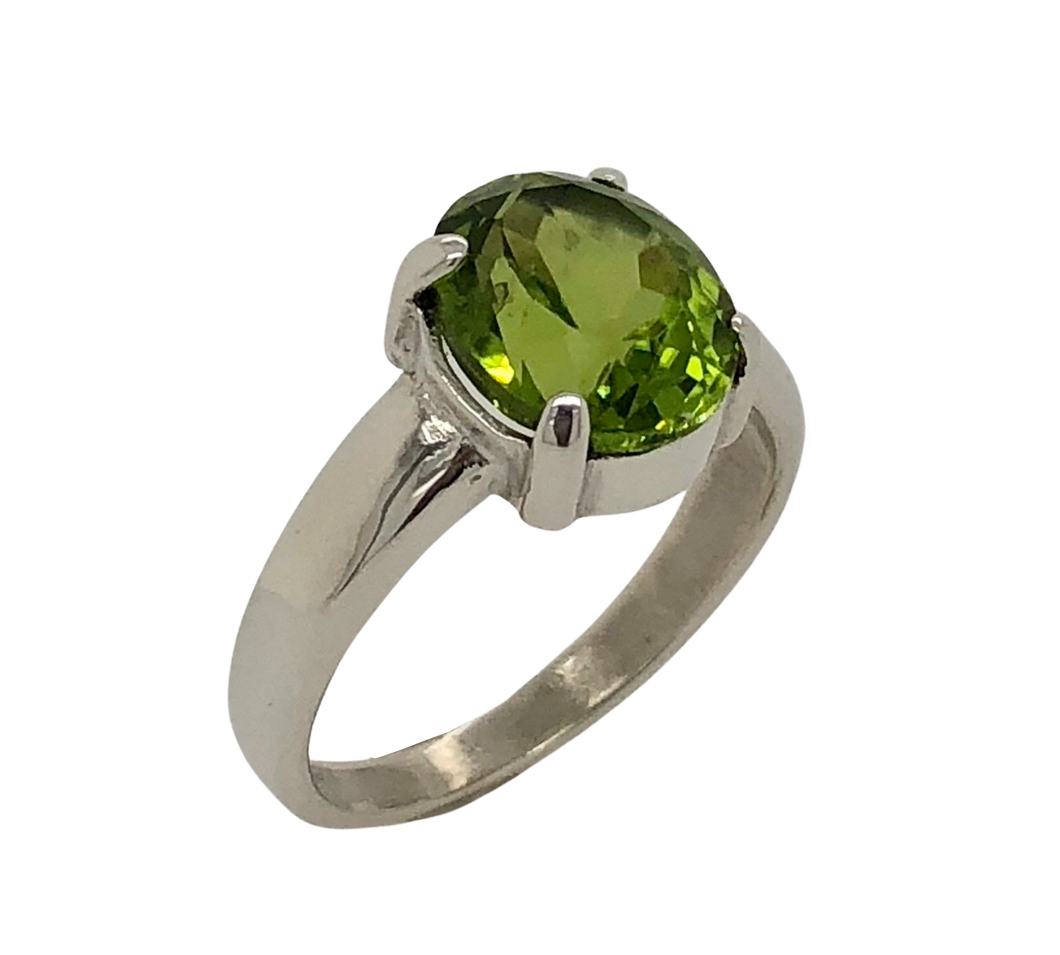 Sterling Silver ‘Empress’ Gemstone Ring. J42S