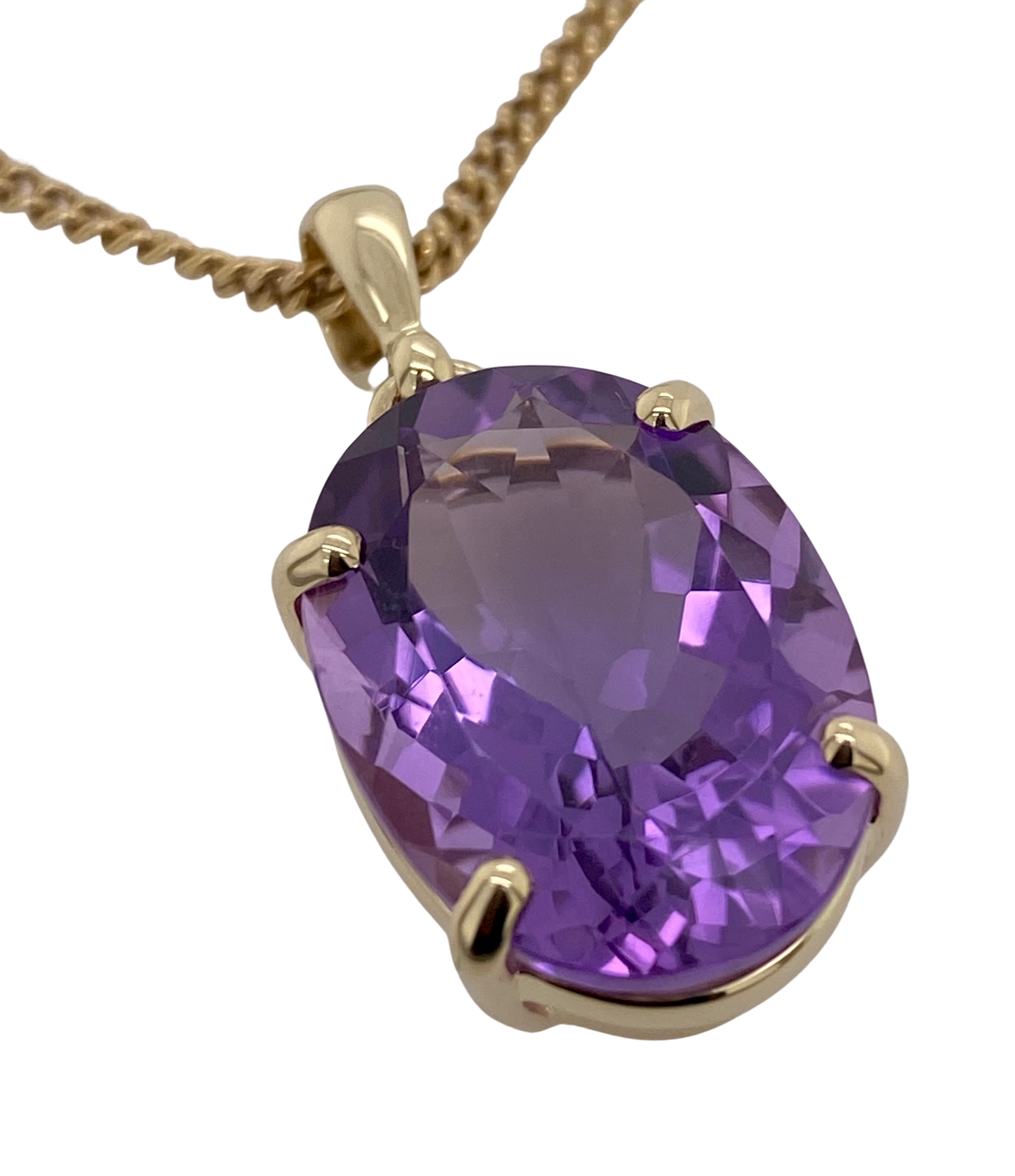9ct Yellow Gold Amethyst Pendant. GA 68