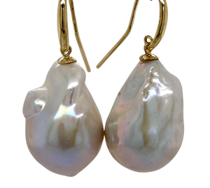 9ct Gold w/ White Baroque Pearl Earrings.