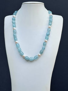 Aquamarine and Fresh Water Pearl Necklace. JNGP04