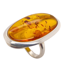Load image into Gallery viewer, Sterling Silver Amber Ring. AC18

